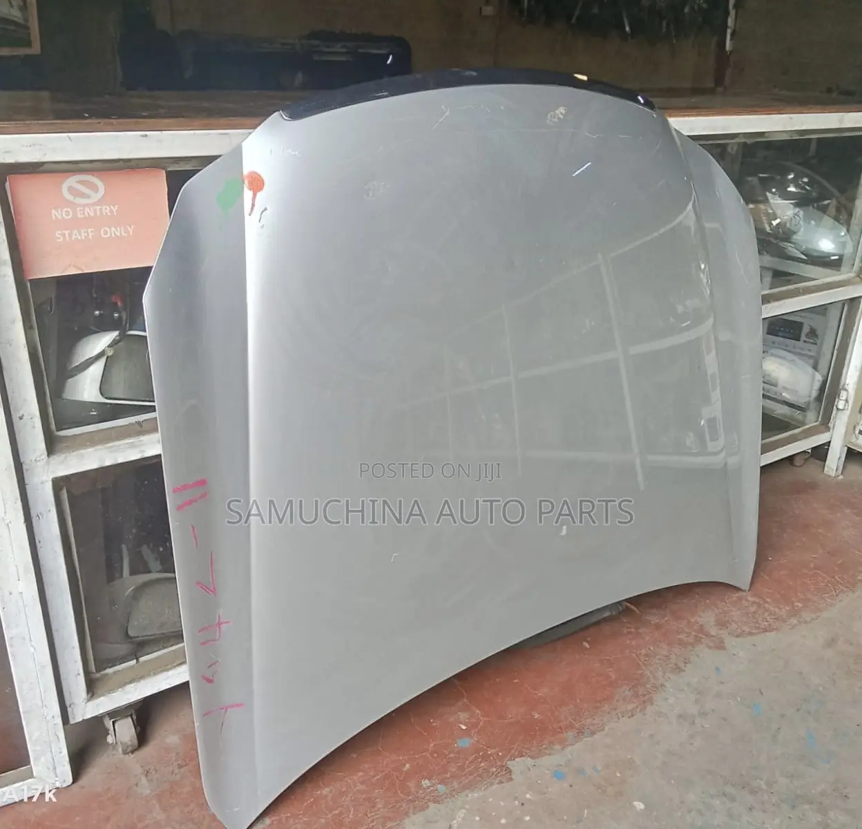 Bonnet Nissan Fuga
