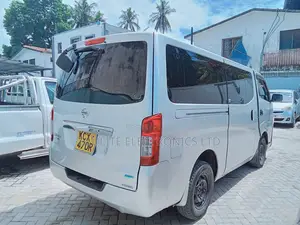 Nissan NV350 2013 Silver