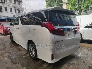 Toyota Alphard 2018 Off white