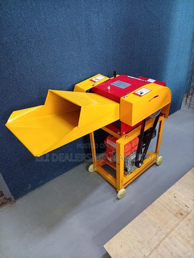 Powerful Chaff Cutter Machine for Improved Feed Management - thumbnail 2