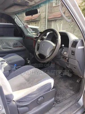 Toyota Land Cruiser Prado 2001 Silver