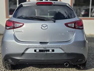 Mazda Demio 2019 Silver