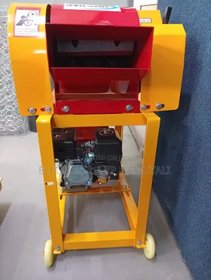 Farm Feed Processor With 7.5hp Recoil Start Engine/Milano McC-300