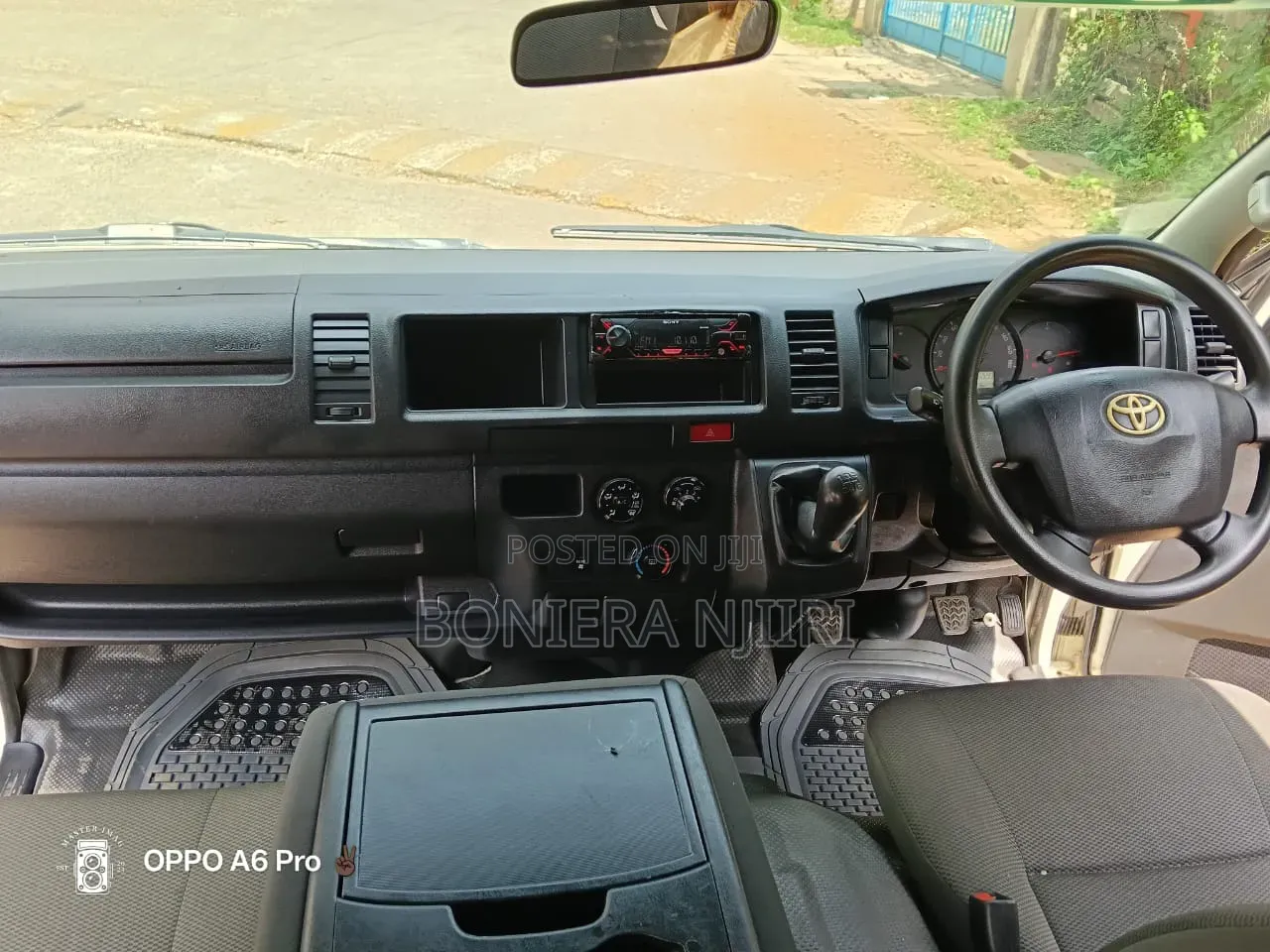 Toyota HiAce 2024 White