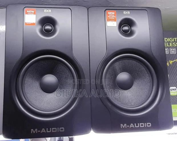 M-Audio Bx8 D2 Monitor Speakers