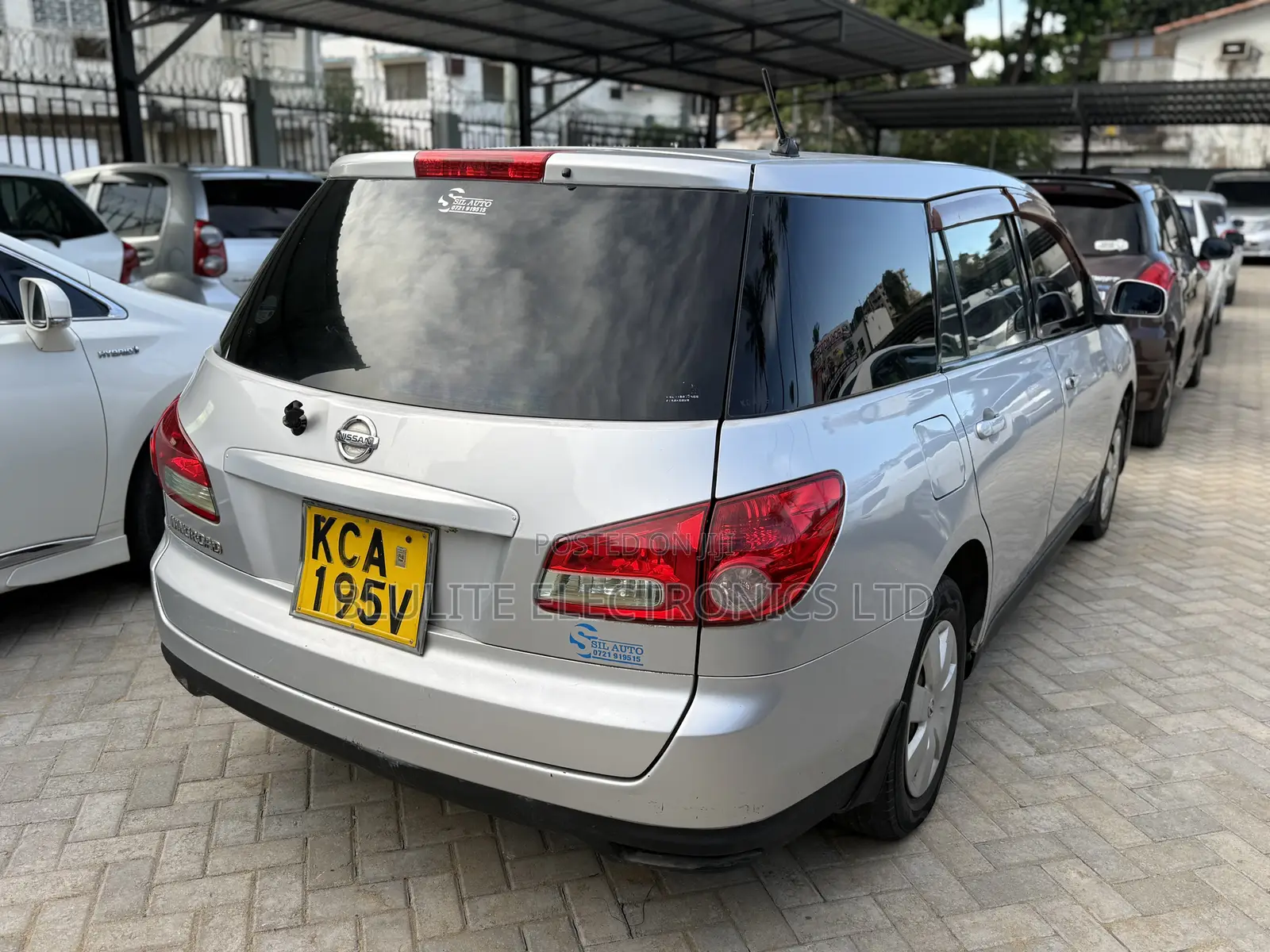 Nissan Wingroad 2009 Silver