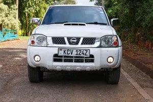 Nissan NP300 2018 White