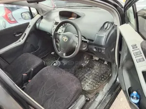 Toyota Vitz 2010 Black