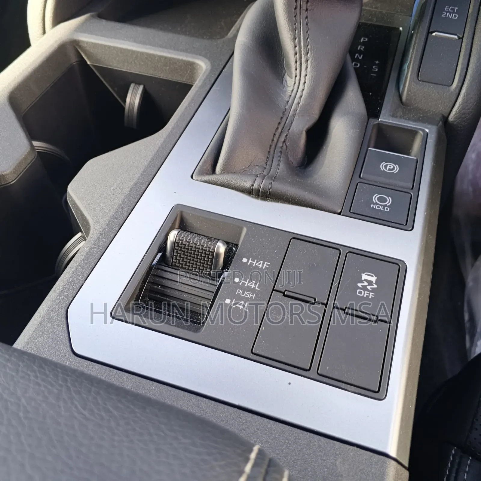 Toyota Land Cruiser Prado 2024 White