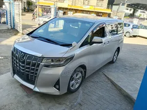 Toyota Alphard 2018 Gold