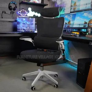 Executive Swivel Visitor Mesh Chair.