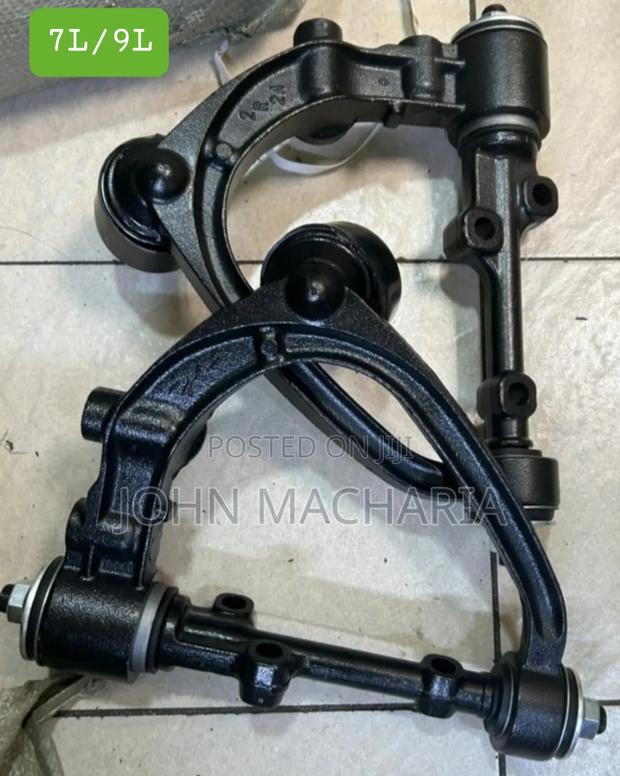 7l/9l Upper Control Arms for Toyota Hiace Fittting Both 2wd and 4wd