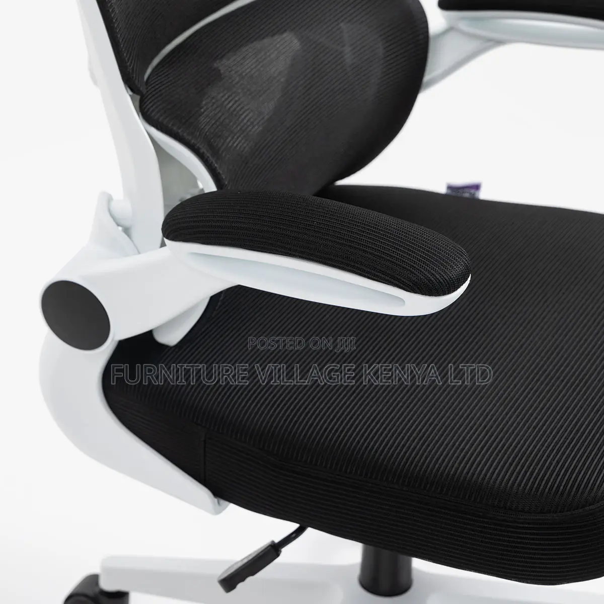 Executive Swivel Visitor Mesh Chair.