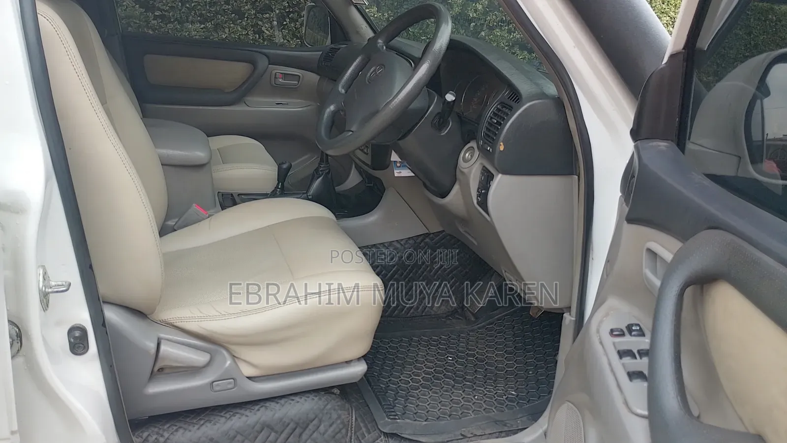 Toyota Land Cruiser 2000 White