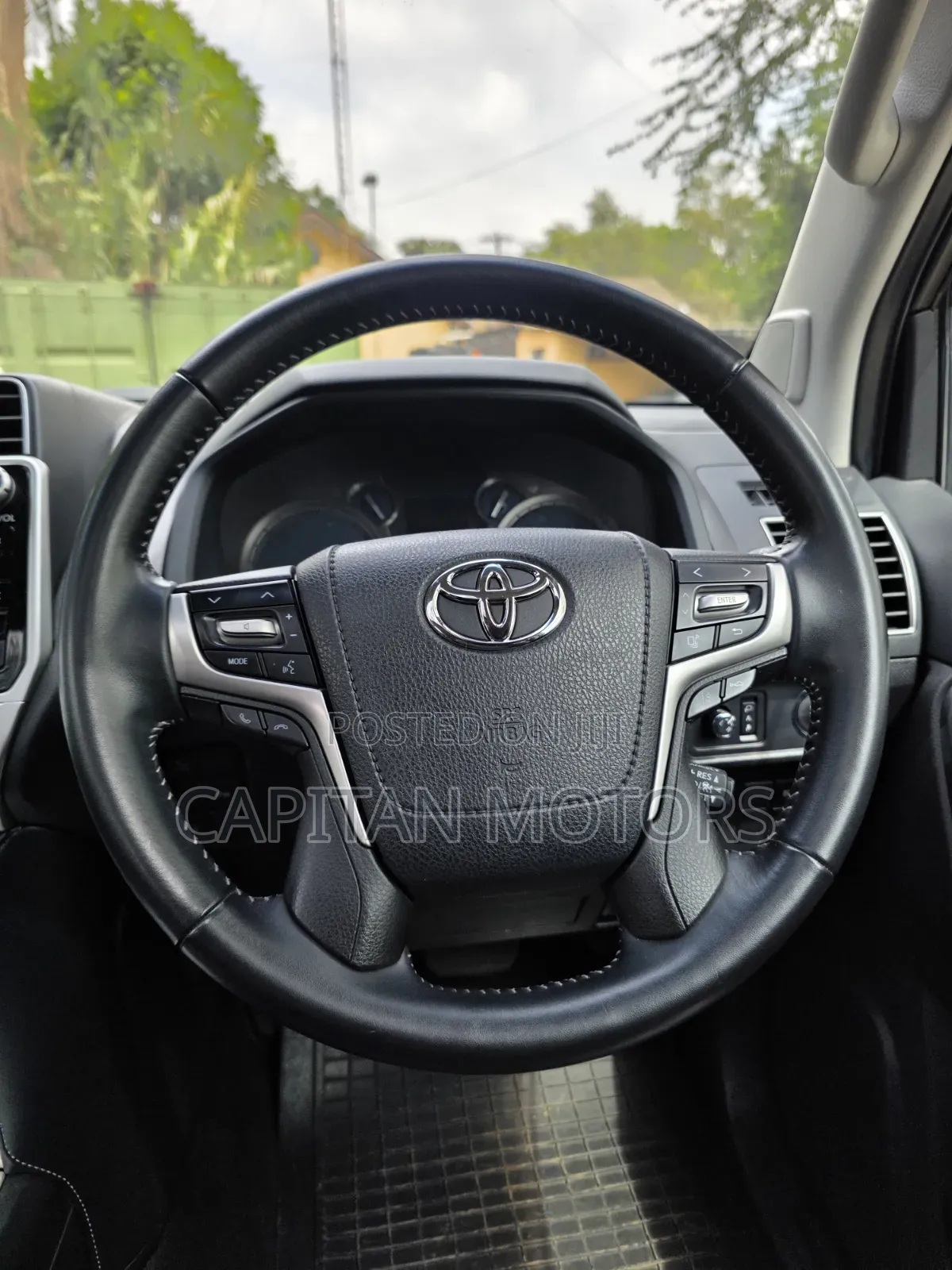 Toyota Land Cruiser Prado 2.7 2019 Black