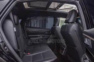 Toyota Harrier 2.0 4WD 2019 Black