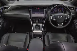 Toyota Harrier 2.0 4WD 2019 Black