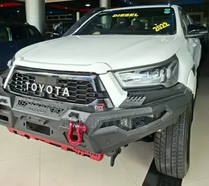 Toyota Land Cruiser 2022 White