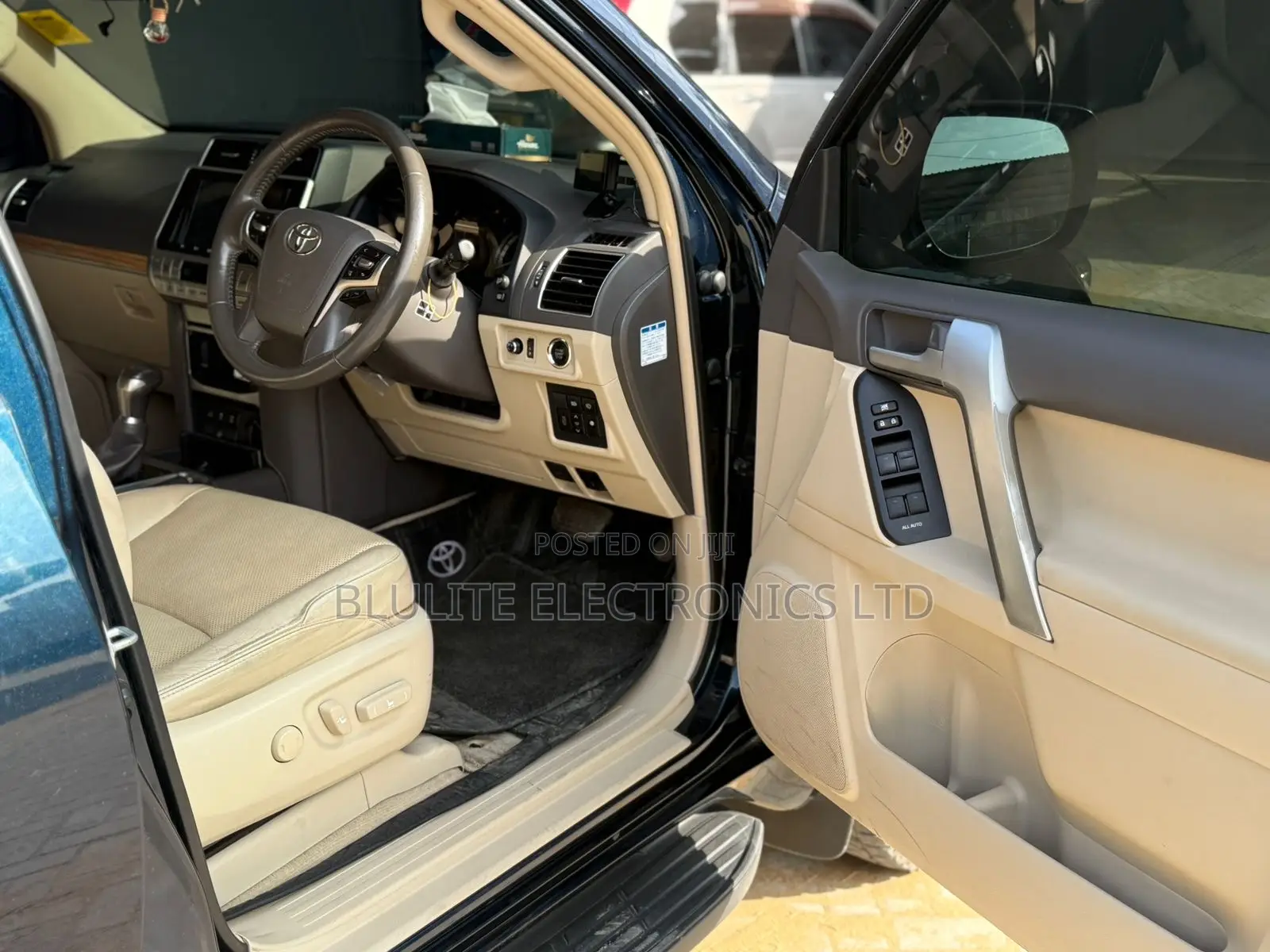 Toyota Land Cruiser Prado 2019 Black