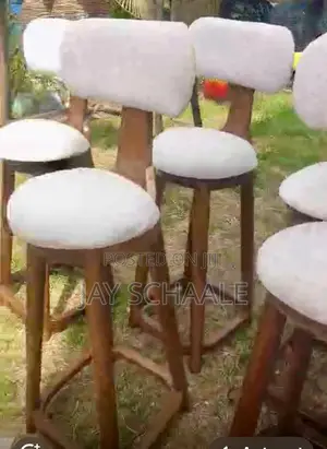 5 Bar Stools - Us Style Customized -