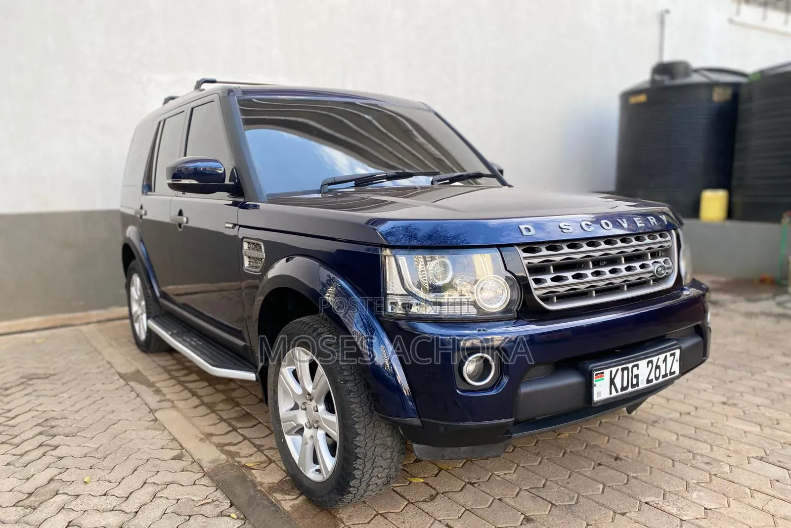 Land Rover Discovery 2015 Blue