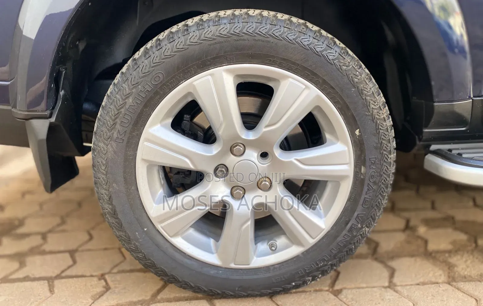 Land Rover Discovery 2015 Blue