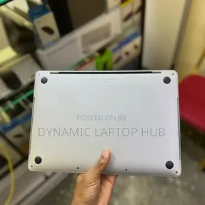 Laptop Apple MacBook Pro 2020 32GB Intel Core i7 SSD 512GB