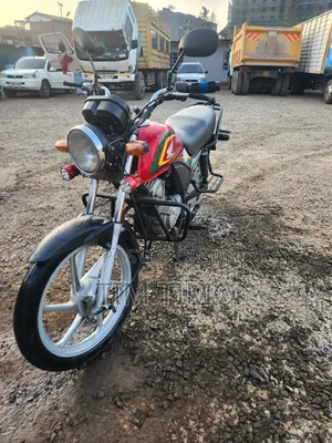 Honda CB 2025 Red