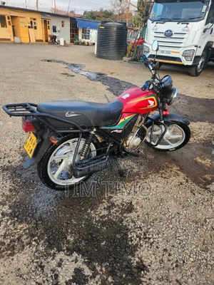 Honda CB 2025 Red