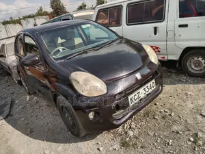 Toyota Passo 2013 Maroon