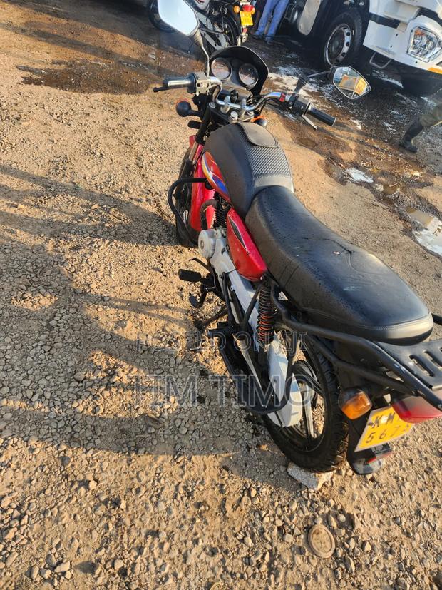 Bajaj Boxer 150 UG 2024 Red - thumbnail 3