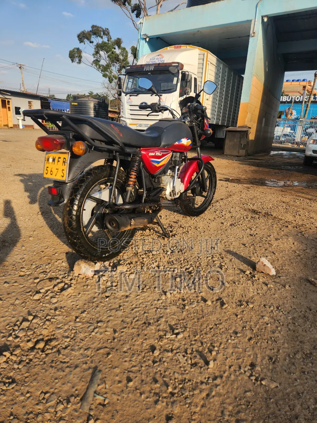 Bajaj Boxer 150 UG 2024 Red
