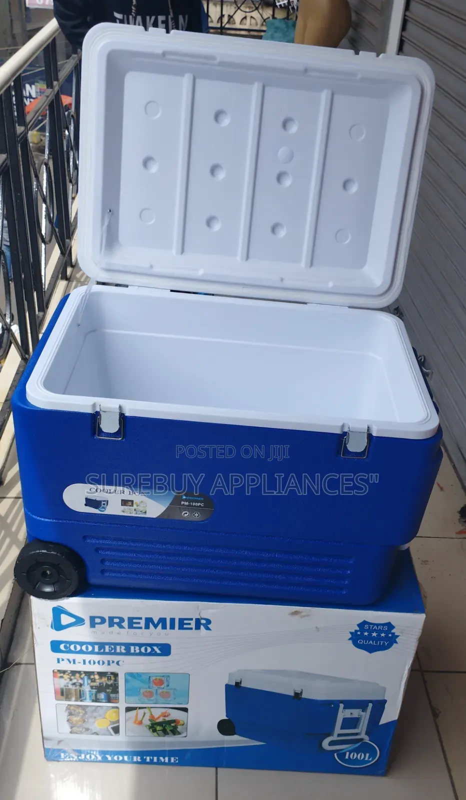 Premier 100l Insulated Cooler Box for Outdoor Use