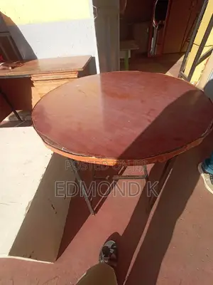 Round Table