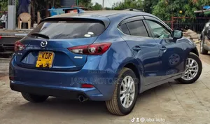 Mazda Axela 2017 Blue