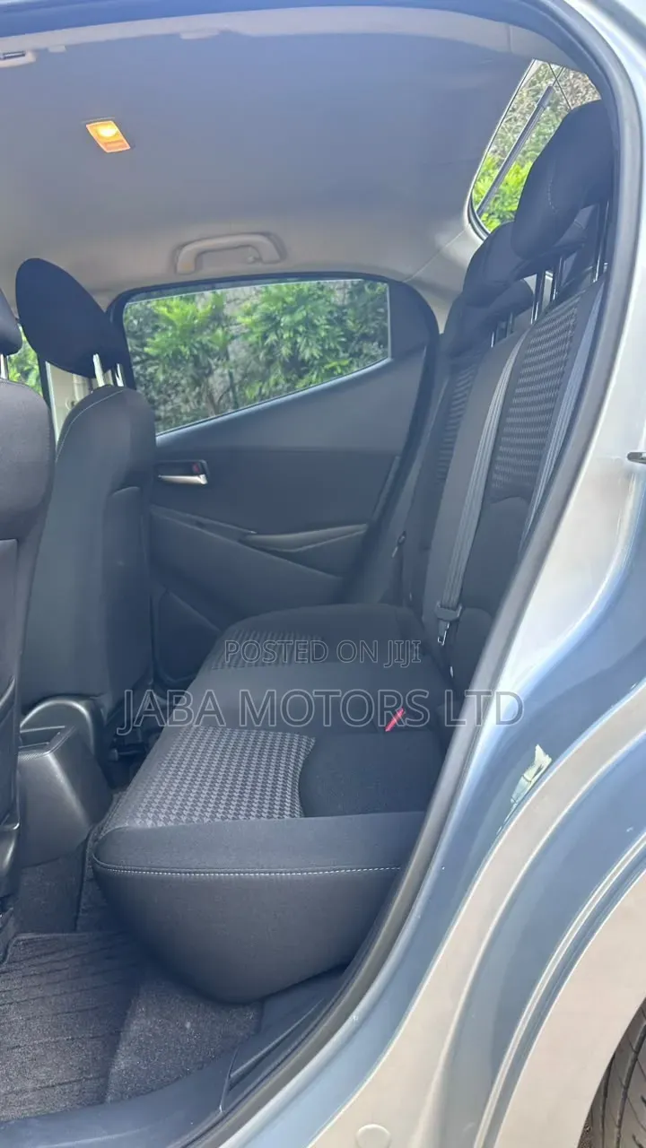 Mazda Demio 2019 Silver