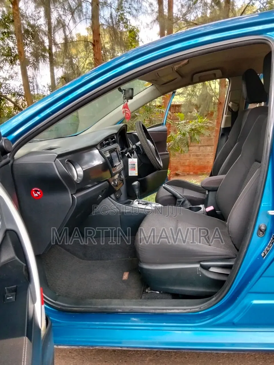 Toyota Auris 2013 Blue