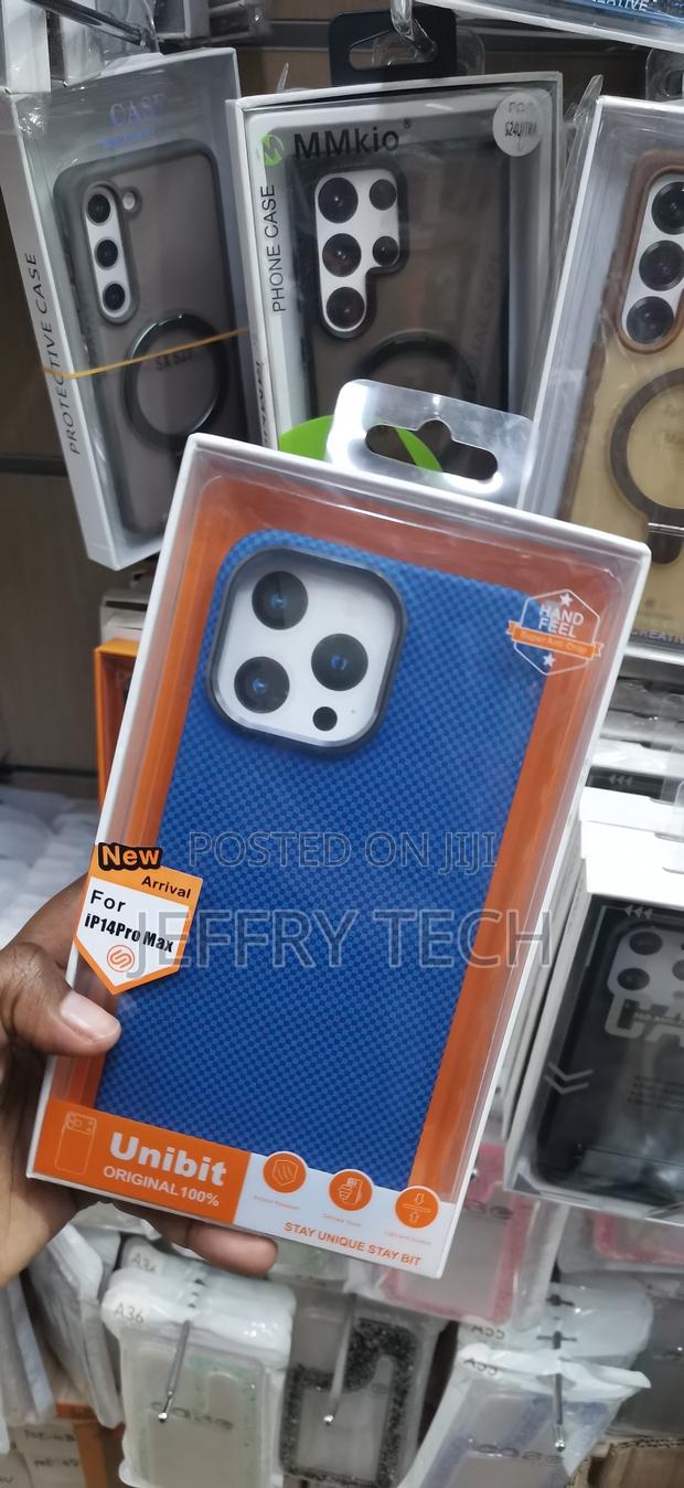 iPhone 14 Pro Max Modern Dot-Grid Style Case - thumbnail 2