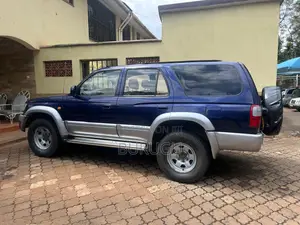 Toyota Hilux Surf 1993 Blue
