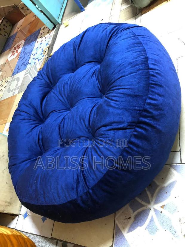 Round Floor Pillows - thumbnail 2