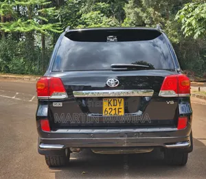Toyota Land Cruiser Prado 2013 Black
