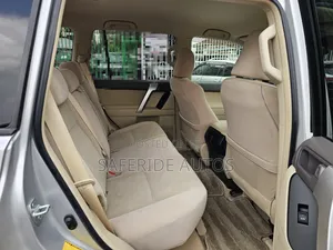 Toyota Land Cruiser Prado 2019 Silver