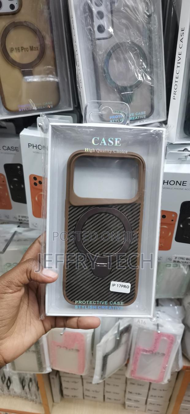 iPhone 17 Pro Brown and Black Carbon Fiber-Textured Protective Case