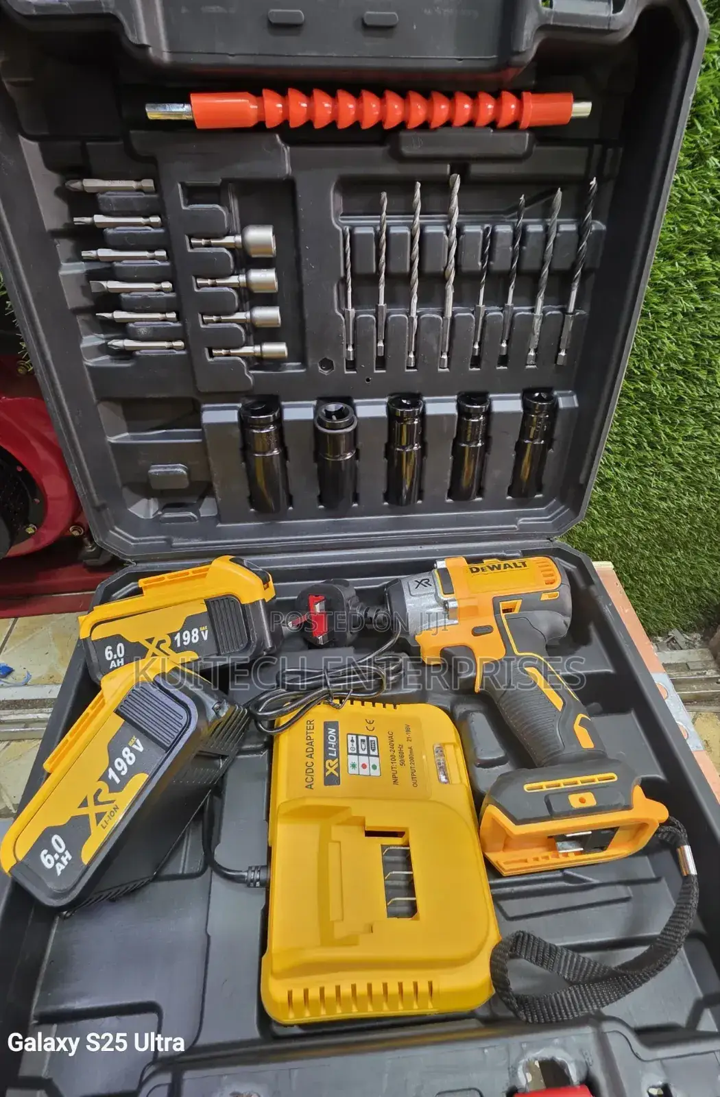 Dewalt Cordless Impact Wrench/ 198v Rechargeable Impact Wrench