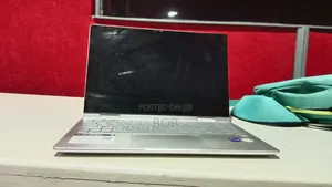 Laptop HP 15-dy2075tg 16GB Intel Xeon SSD 1T