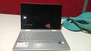 Laptop HP 15-dy2075tg 16GB Intel Xeon SSD 1T