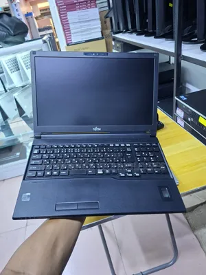 Laptop Fujitsu 8GB Intel Core i5 SSD 256GB