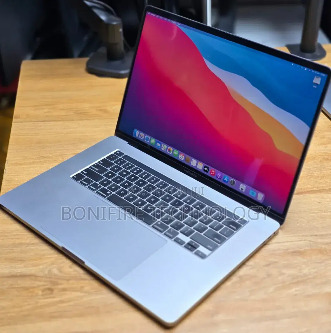 Laptop Apple MacBook Pro 16GB Intel Core i9 SSD 1T