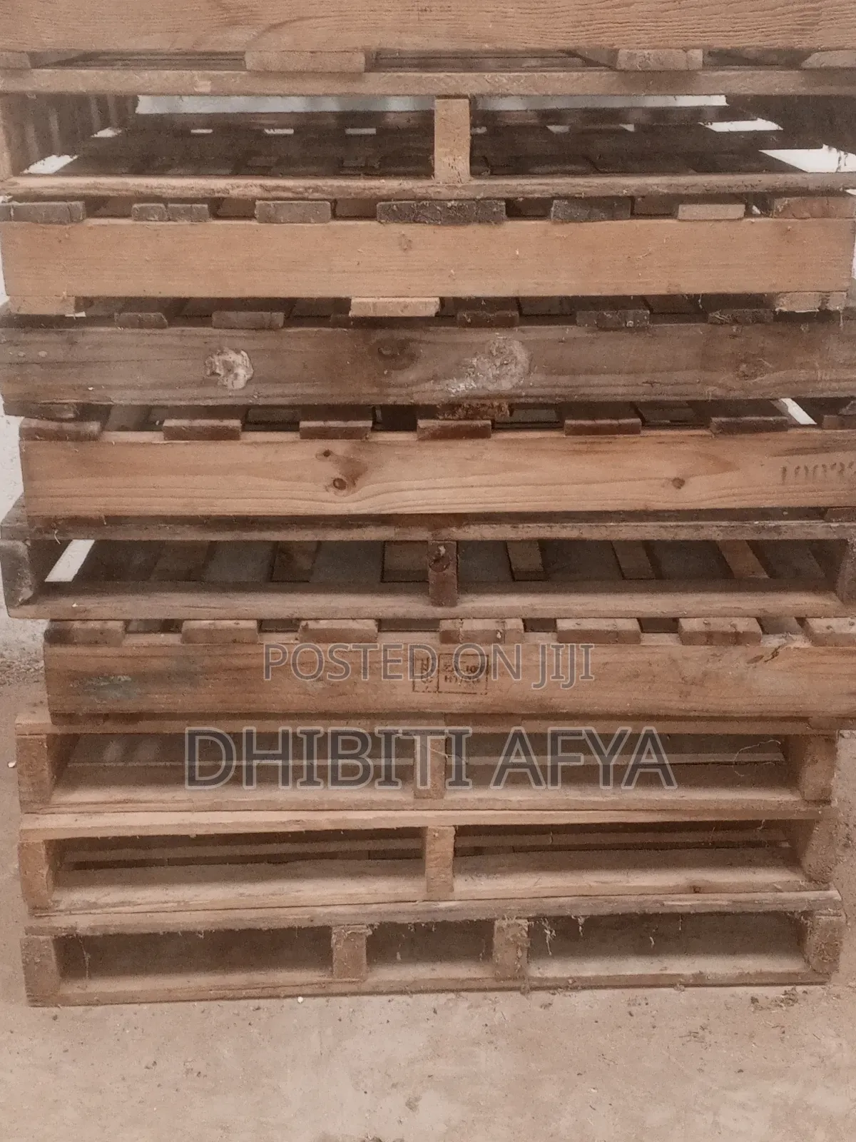 Wooden Pallets For Safe Storage