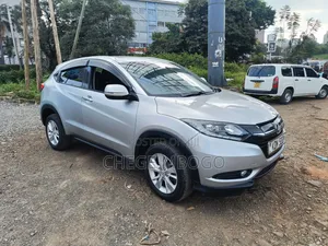 Honda Vezel 2016 Silver